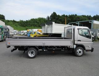 三菱 平ボデー・Wキャブ・シャーシ 小型  2PGーFEB90 6枚目