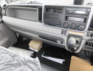 三菱 平ボデー・Wキャブ・シャーシ 小型  2PGーFEB90 12枚目