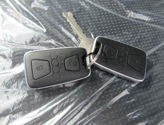 三菱 平ボデー・Wキャブ・シャーシ 小型  2PGーFEB90 20枚目