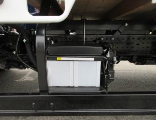 三菱 クレーン付 小型 令和7年4月 ◆商談中◆　2PGーFEB90 41枚目