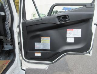 三菱 ダンプ 中型  2KGーFK62F 8枚目