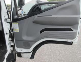 三菱 平ボデー・Wキャブ・シャーシ 小型 令和5年6月 2RGーFBAV0 8枚目