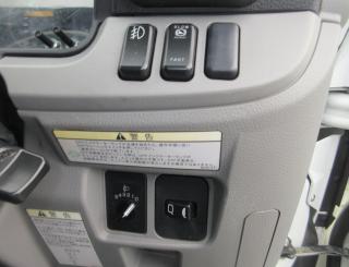 三菱 平ボデー・Wキャブ・シャーシ 小型 令和5年6月 2RGーFBAV0 10枚目