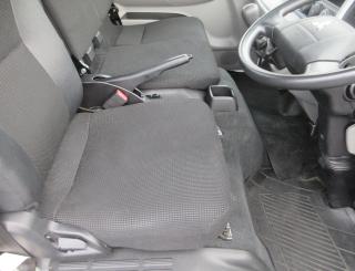 三菱 平ボデー・Wキャブ・シャーシ 小型 令和5年6月 2RGーFBAV0 12枚目