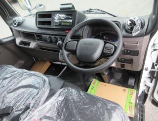 三菱 平ボデー・Wキャブ・シャーシ 小型  2RGーFBA20 8枚目