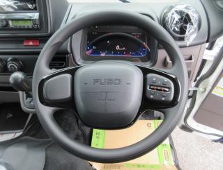 三菱 平ボデー・Wキャブ・シャーシ 小型  2RGーFBA20 10枚目