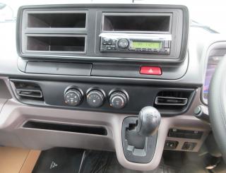 三菱 平ボデー・Wキャブ・シャーシ 小型  2RGーFBA20 12枚目