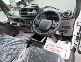 三菱 平ボデー・Wキャブ・シャーシ 小型  2RGーFBAV0 9枚目