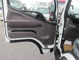 三菱 平ボデー・Wキャブ・シャーシ 小型  2RGーFBAV0 20枚目