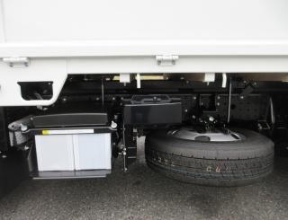 三菱 平ボデー・Wキャブ・シャーシ 小型  2RGーFBAV0 34枚目