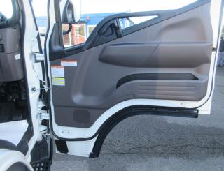 三菱 平ボデー・Wキャブ・シャーシ 小型  2RGーFBAV0 8枚目