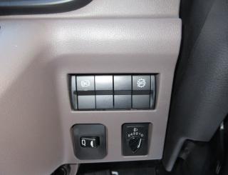 三菱 平ボデー・Wキャブ・シャーシ 小型  2RGーFBAV0 14枚目