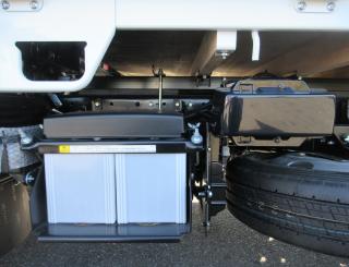 三菱 平ボデー・Wキャブ・シャーシ 小型  2RGーFBAV0 37枚目