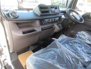 三菱 平ボデー・Wキャブ・シャーシ 小型  2RGーFBA20 19枚目