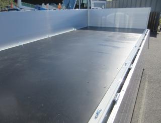 三菱 平ボデー・Wキャブ・シャーシ 小型  2PGーFEB90 25枚目