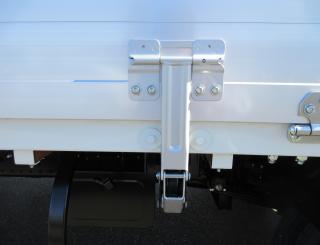 三菱 平ボデー・Wキャブ・シャーシ 小型  2PGーFEB90 27枚目