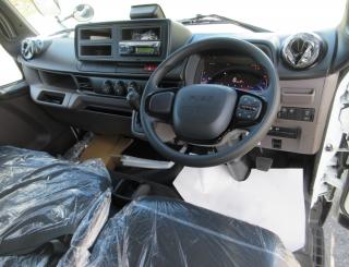 三菱 バン 小型  2RGーFEAV0 9枚目