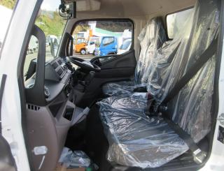 三菱 バン 小型  2RGーFEAV0 18枚目