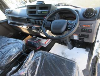 三菱 クレーン付 小型  2PGーFEB90 9枚目