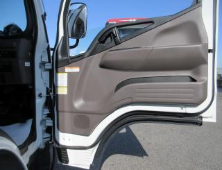 三菱 冷凍・保冷 小型  2RGーFBAV0 8枚目