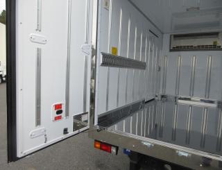 三菱 冷凍・保冷 小型  2RGーFBAV0 30枚目