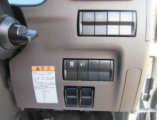 三菱 平ボデー・Wキャブ・シャーシ 小型  2PGーFEB90 8枚目