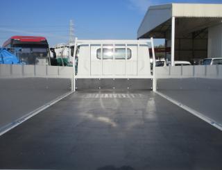 三菱 平ボデー・Wキャブ・シャーシ 小型  2PGーFEB90 21枚目