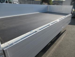 三菱 平ボデー・Wキャブ・シャーシ 小型  2PGーFEB90 26枚目