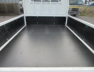 三菱 平ボデー・Wキャブ・シャーシ 小型  2RGーFBA20 29枚目