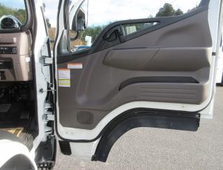 三菱 平ボデー・Wキャブ・シャーシ 小型  2RGーFBA20 8枚目