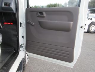 三菱 平ボデー・Wキャブ・シャーシ 小型  2RGーFBA20 27枚目