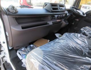 三菱 バン 小型  2PGーFEB80 20枚目