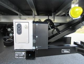 三菱 バン 小型  2PGーFEB80 39枚目