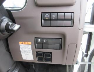 三菱 平ボデー・Wキャブ・シャーシ 小型  2PGーFEB90 10枚目