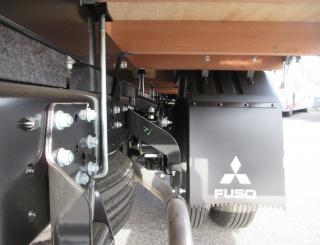 三菱 平ボデー・Wキャブ・シャーシ 小型  2PGーFEB90 30枚目