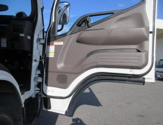 三菱 バン 小型  2RGーFEAV0 8枚目