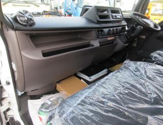 三菱 ウィング 小型  2PGーFEB80 20枚目