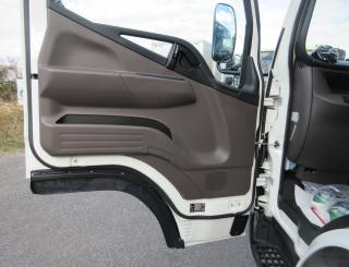 三菱 ウィング 小型  2PGーFEB80 22枚目