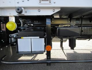 三菱 ウィング 小型  2PGーFEB80 38枚目