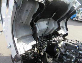 三菱 ウィング 小型  2PGーFEB80 48枚目