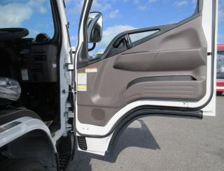 三菱 平ボデー・Wキャブ・シャーシ 小型  2RGーFBAV0 8枚目