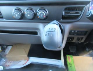 三菱 バン 小型  2RGーFEAV0 16枚目