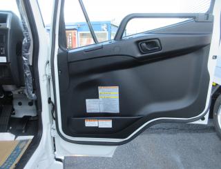 三菱 平ボデー・Wキャブ・シャーシ 中型  2KGーFK65F 8枚目