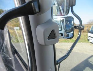 三菱 平ボデー・Wキャブ・シャーシ 中型  2KGーFK65F 37枚目