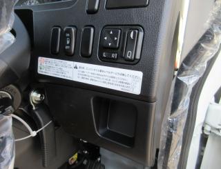 三菱 平ボデー・Wキャブ・シャーシ 中型  2KGーFK65F 10枚目