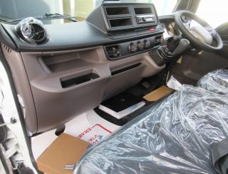 三菱 平ボデー・Wキャブ・シャーシ 小型  2RGーFBAV0 21枚目