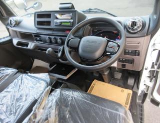 三菱 平ボデー・Wキャブ・シャーシ 小型  2RGーFBAV0 9枚目