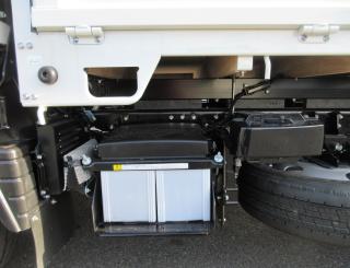 三菱 平ボデー・Wキャブ・シャーシ 小型  2RGーFBAV0 37枚目