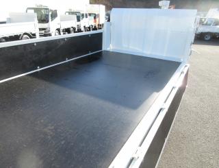 三菱 平ボデー・Wキャブ・シャーシ 小型  2RGーFBAV0 30枚目