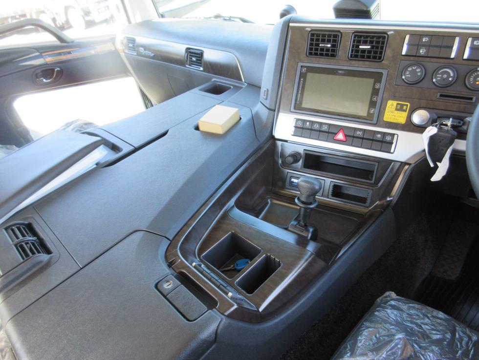 三菱 トラクター 大型  ◆商談中◆　2PGーFP74HDR 13枚目